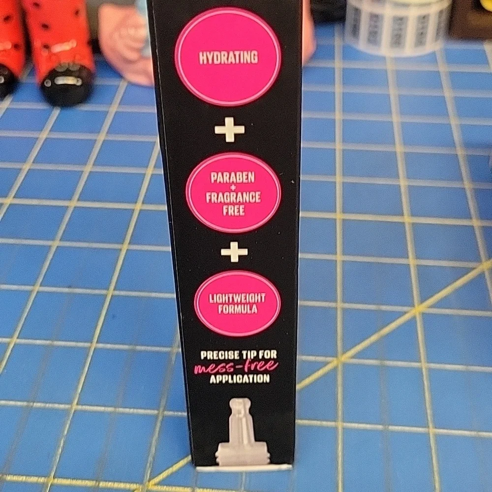 L.A. Girl Tinted Foundation 30ml New In Box Warm Sand